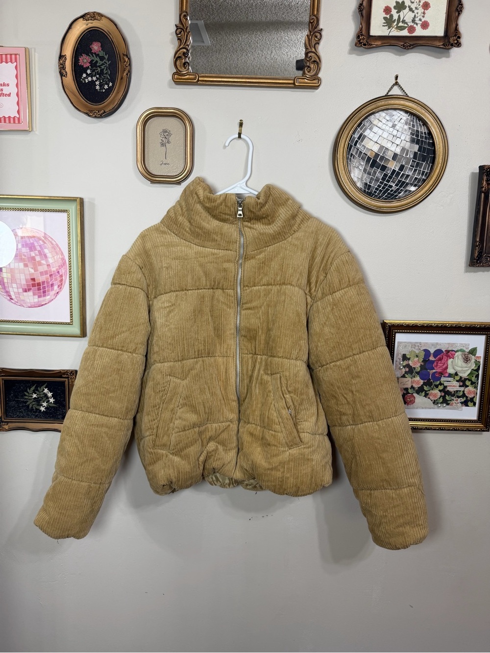 Sebby Corduroy Puffer Jacket in Mustard Gold